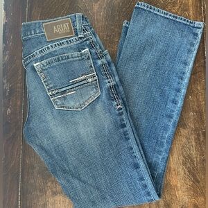 Ariat M4 Relaxed Boot Cut 31X36
Great Condition